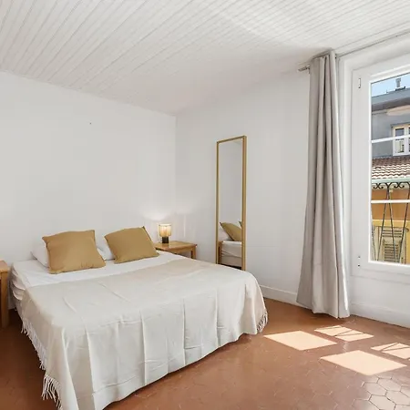 Apartmán Old Town - 2 Bedroom Ac Nice